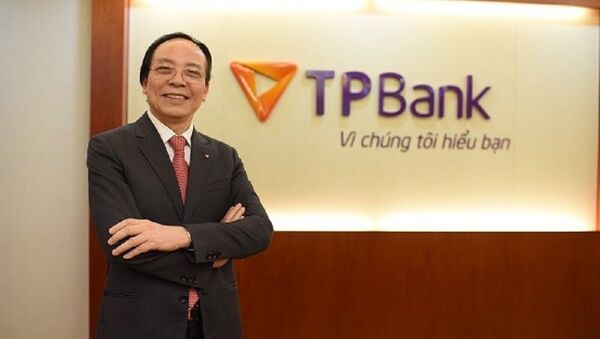 Chủ tịch HĐQT Ngân hàng TMCP Tiên Phong (TPBank) ông Đỗ Minh Phú là Chủ tịch tập đoàn Doji, gồm nhiều công ty con hoạt động trong lĩnh vực trang sức, khoáng sản và bất động sản. Ông Đỗ Minh Phú đầu tư vào TPBank năm 2012 và là người có công lớn giúp nhà băng này tự tái cấu trúc thành công. - Sputnik Việt Nam