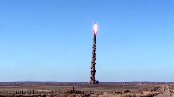 Quân đội Nga phóng thành công tên lửa đối không mới - Sputnik Việt Nam