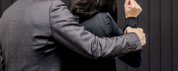 Quấy rối tình dục ở nơi làm việc - Sputnik Việt Nam