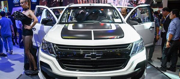 Thuế nhập khẩu ô tô từ ASEAN về 0% sẽ góp phần giúp thị trường ô tô VN thêm sôi động Thuế nhập khẩu ô tô từ ASEAN về 0% sẽ góp phần giúp thị trường ô tô VN thêm sôi động - Sputnik Việt Nam