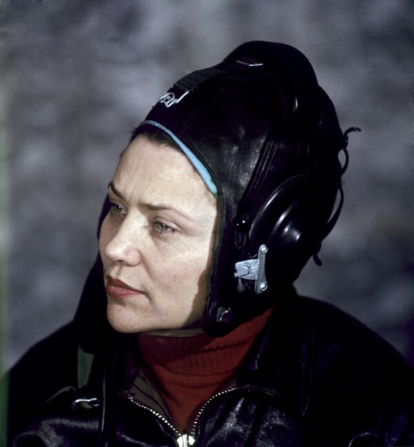 Madam MiG Marina Popovich - Sputnik Việt Nam