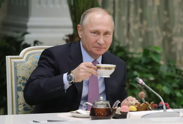 Tổng thống Nga Vladimir Putin tại cuộc gặp gỡ những người đoạt giải cuộc thi toàn Nga Gia đình của năm Tổng thống Nga Vladimir Putin tại cuộc gặp gỡ những người đoạt giải cuộc thi toàn Nga Gia đình của năm - Sputnik Việt Nam
