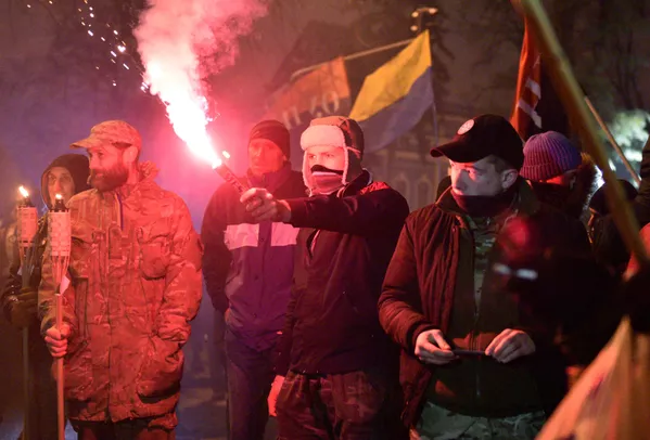 Các thành viên trong cuộc diễu hành ở Kiev, kỷ niệm sự kiện Maidan Các thành viên trong cuộc diễu hành ở Kiev, kỷ niệm sự kiện Maidan - Sputnik Việt Nam