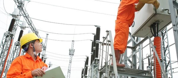 EVN cho biết lãi 2.600 tỷ đồng trong năm 2016 nhưng vẫn lỗ ở lĩnh vực sản xuất và kinh doanh điện. - Sputnik Việt Nam