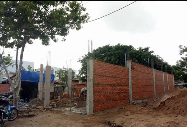 Căn nhà của ông Lương Trí Tiên thời điểm chưa có giấy phép xây dựng. Căn nhà của ông Lương Trí Tiên thời điểm chưa có giấy phép xây dựng. - Sputnik Việt Nam