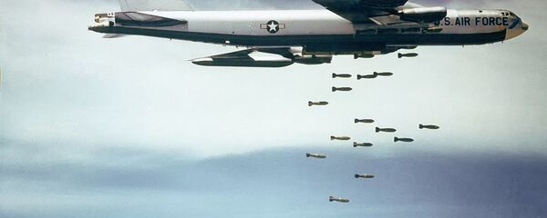 Mỹ ném bom Việt Nam (lưu trữ) - Sputnik Việt Nam
