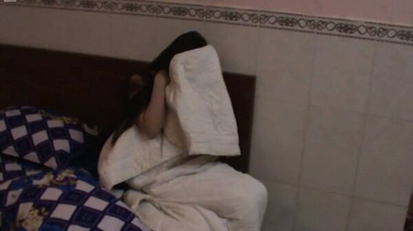 Nữ nhân viên phục vụ bị bắt quả tang bán dâm - Sputnik Việt Nam