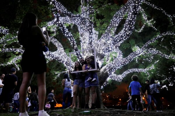 Chụp ảnh Giáng sinh, Sao Paulo, Brazil - Sputnik Việt Nam