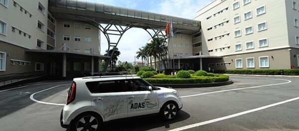 Xe tự hành FPT Software - Sputnik Việt Nam