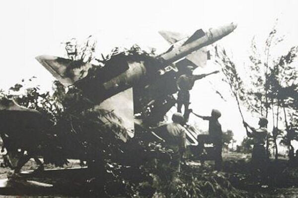 B52 B52 - Sputnik Việt Nam