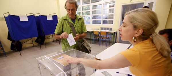 Tại Hy Lạp bắt đầu cuộc trưng cầu ý dân Tại Hy Lạp bắt đầu cuộc trưng cầu ý dân - Sputnik Việt Nam