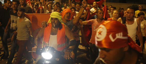 Tình trạng khẩn cấp tại Tunisia sẽ có hiệu lực trong 30 ngày Tình trạng khẩn cấp tại Tunisia sẽ có hiệu lực trong 30 ngày - Sputnik Việt Nam