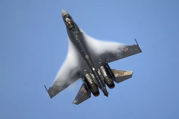 Máy bay chiến đấu Su-35 Máy bay chiến đấu Su-35 - Sputnik Việt Nam