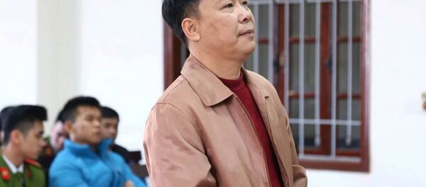 Tài xế Phạm Đức Vinh tại phiên tòa xét xử sáng 19/12 liên quan đến vụ kiện CSGT Hòa Bình - Sputnik Việt Nam