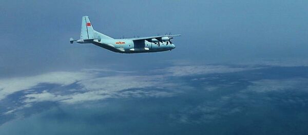 Máy bay vận tải quân sự Y-9 của Trung Quốc diễn tập thả hàng ở Biển Đông đầu tháng 12 - Sputnik Việt Nam
