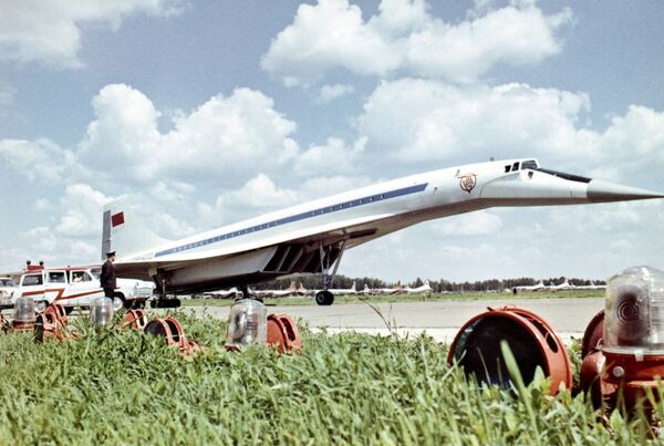 máy bay siêu thanh Tu-144  - Sputnik Việt Nam