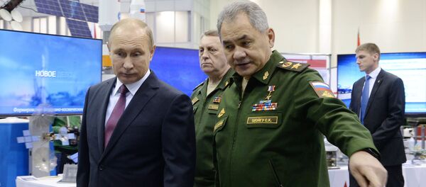 Segrei Shoigu và Vladimir Putin - Sputnik Việt Nam