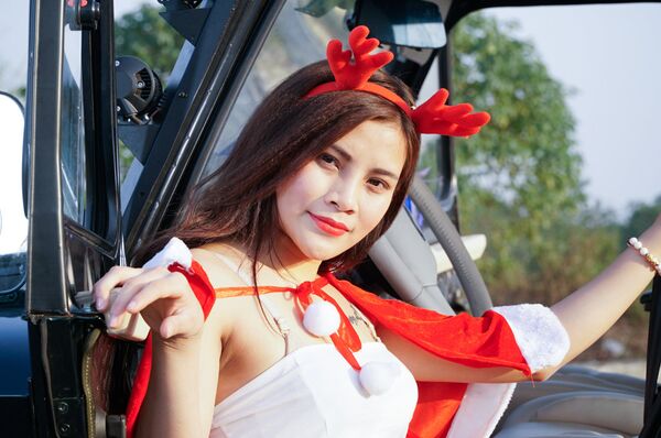 UAZ đón giáng sinh ở Việt Nam - Sputnik Việt Nam