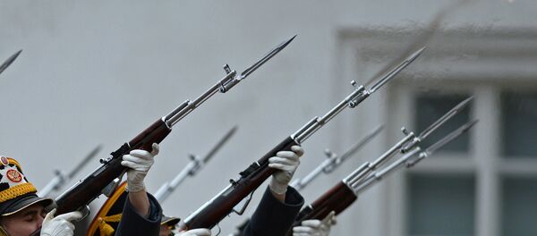 Lễ diễu binh với súng SKS của Cận vệ Nga - Sputnik Việt Nam