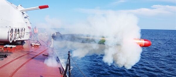 Tàu hộ vệ săn ngầm Petya II phóng ngư lôi SET-40UE - Sputnik Việt Nam