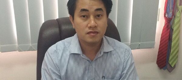 Ông Huỳnh Thanh Phong có trình độ B tiếng Anh khi được bổ nhiệm làm giám đốc Sở Công thương Hậu Giang - Sputnik Việt Nam