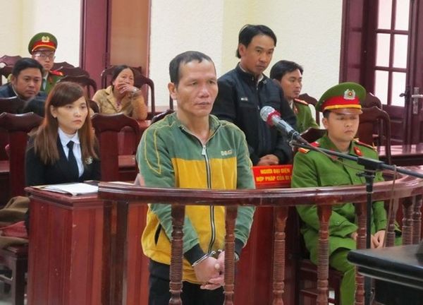 Bị cáo Viên trước vành móng ngựa - Sputnik Việt Nam