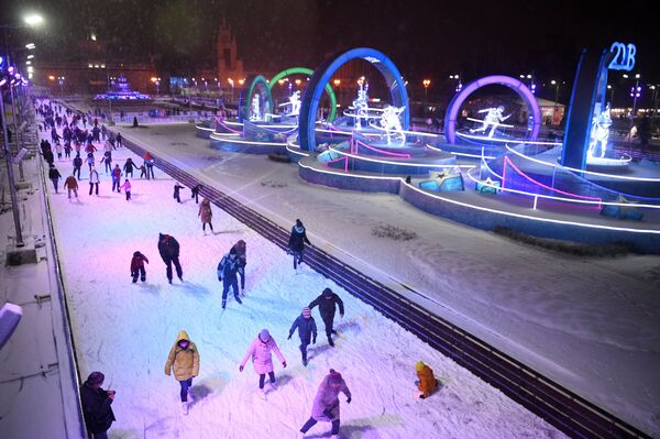 Mở cửa sân lễ hội tại VDNKh Mở cửa sân lễ hội tại VDNKh - Sputnik Việt Nam