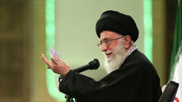 Lãnh tụ tối cao của Iran Ayatollah Ali Khamenei   - Sputnik Việt Nam