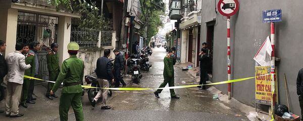 Công an tiến hành khám nghiệm hiện trường vụ Chủ tịch huyện Quốc Oai - Sputnik Việt Nam