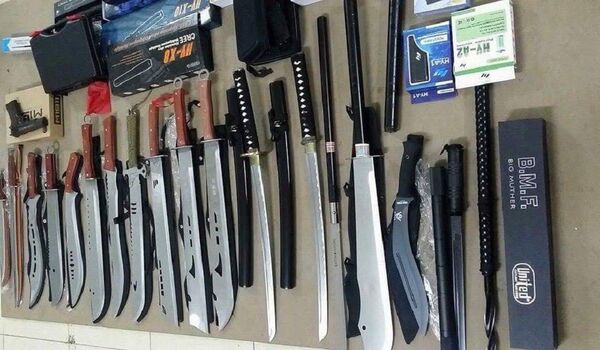 Tang vật hung khí, vũ khí thu giữ - Sputnik Việt Nam