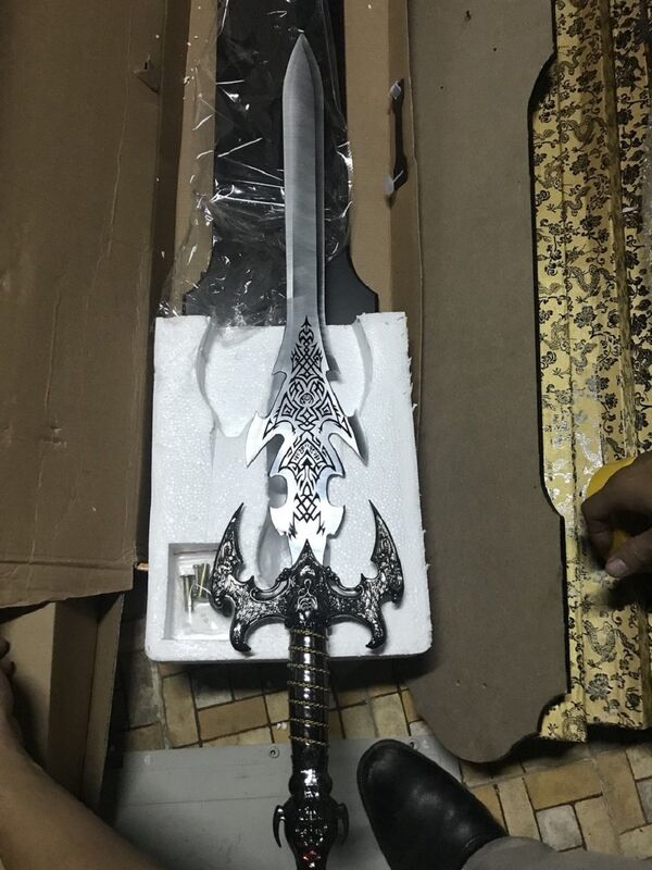 1 thanh kiếm được gia công tinh xảo - Sputnik Việt Nam