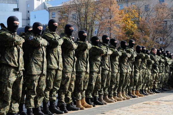Người đứng đầu Bộ Nội vụ Ukraina tuyên bố ủng hộ Tiểu đoàn Azov - Sputnik Việt Nam