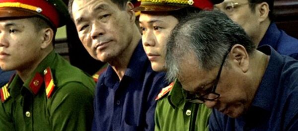 Các bị cáo trước phiên xử - Sputnik Việt Nam