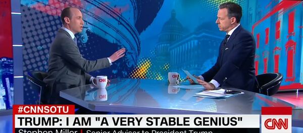 Người dẫn chương trình CNN thô bạo dừng cuộc phỏng vấn với cố vấn của Trump - Sputnik Việt Nam