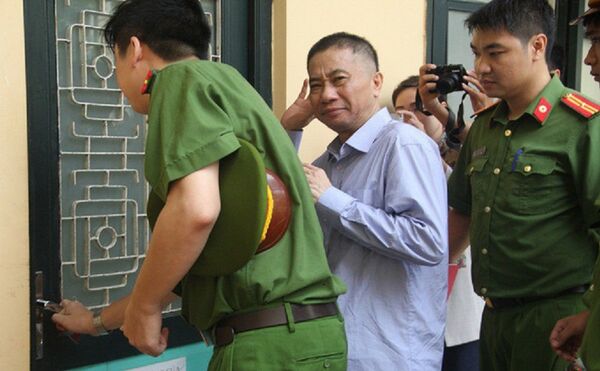 Bị cáo Ninh Văn Quỳnh. Bị cáo Ninh Văn Quỳnh. - Sputnik Việt Nam