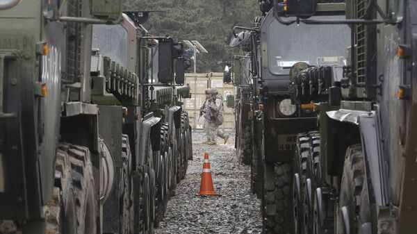 Морпехи США на совместных учениях США и Южной Кореи в Пхохане, Республика Корея - Sputnik Việt Nam