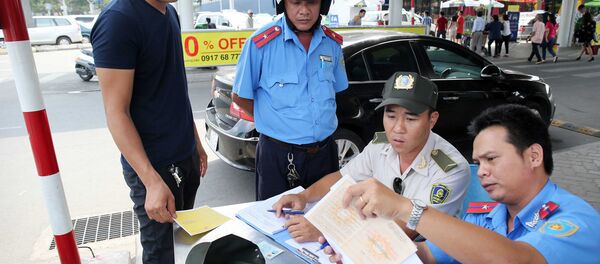 Tháng 10.2017, Thanh tra giao thông TP.HCM xử phạt hơn 5 tỉ đồng Tháng 10.2017, Thanh tra giao thông TP.HCM xử phạt hơn 5 tỉ đồng - Sputnik Việt Nam