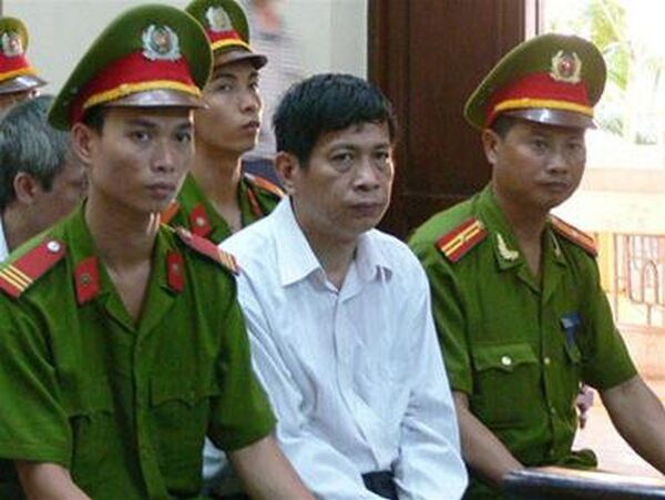 Xét xử Bùi Tiến Dũng và đồng bọn: Xứng danh con bạc đại gia!  - Sputnik Việt Nam