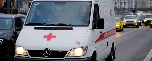 Автомобиль скорой медицинской помощи на улице Москвы - Sputnik Việt Nam