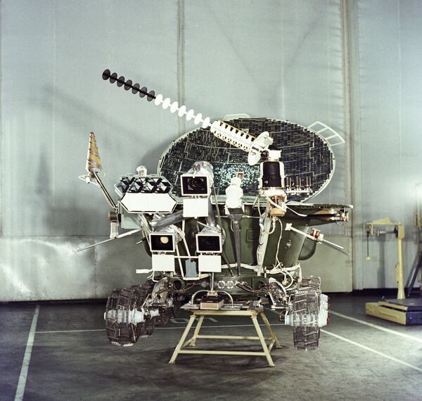  Lunokhod-2 - Sputnik Việt Nam