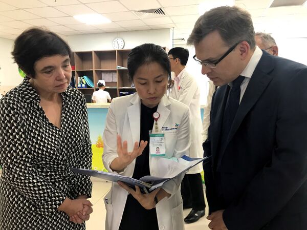 Trao đổi kinh nghiệm giữa các chuyên gia Nga và Việt Nam trong lĩnh vực chống ung thư - Sputnik Việt Nam