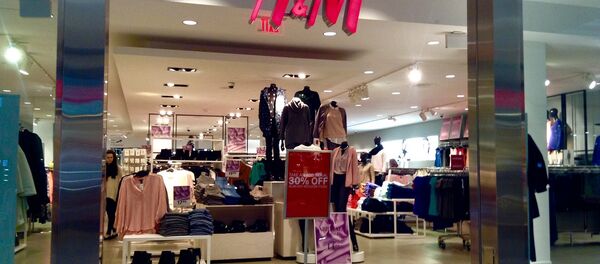 nhà sản xuất quần áo H&M - Sputnik Việt Nam