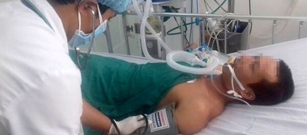 Anh H.M.A được cấp cứu tại bệnh viện - Sputnik Việt Nam