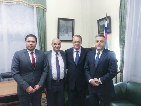 Phái đoàn Đảng Dân tộc Xã hội Syria tới Moskva để thảo luận về Đại hội đối thoại quốc gia Syria sắp diễn ra tại Sochi. Phái đoàn Đảng Dân tộc Xã hội Syria tới Moskva để thảo luận về Đại hội đối thoại quốc gia Syria sắp diễn ra tại Sochi. - Sputnik Việt Nam