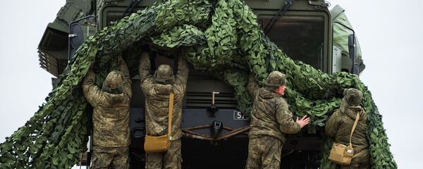 Tổ hợp phòng không S-400 Triumph triển khai nhiệm vụ bảo vệ không phận của Nga tại Sevastopol - Sputnik Việt Nam