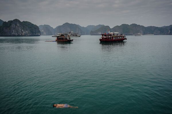 Vịnh Hạ Long ở Việt Nam Vịnh Hạ Long ở Việt Nam - Sputnik Việt Nam