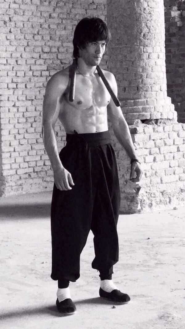 Abbas Alizadeh được gọi là Bruce Lee ( Lý Tiểu Long) của Afghanistan.  - Sputnik Việt Nam