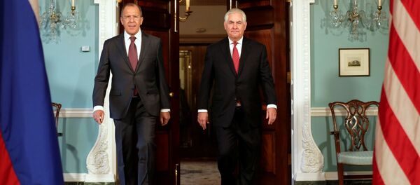 Ngoại trưởng Nga Sergei Lavrov và Ngoại trưởng Mỹ Rex Tillerson - Sputnik Việt Nam