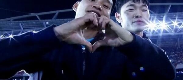 Thày trò ông Park Hang Seo giao lưu và cảm ơn người hâm mộ. Ảnh: Thanh Niên - Sputnik Việt Nam