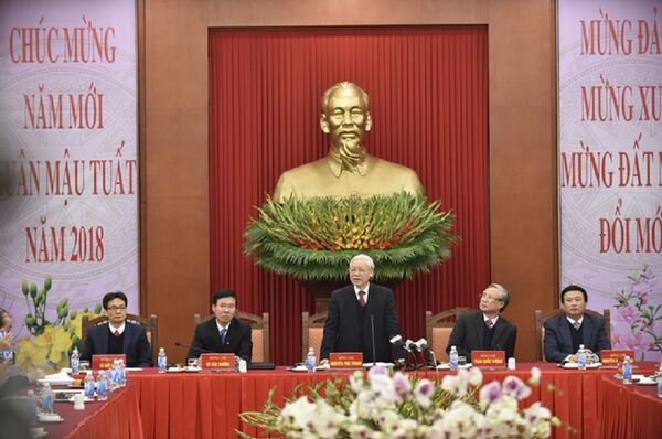 Tổng Bí thư chủ trì cuộc gặp mặt chúc tết đội ngũ trí thức, văn nghệ sĩ. Tổng Bí thư chủ trì cuộc gặp mặt chúc tết đội ngũ trí thức, văn nghệ sĩ. - Sputnik Việt Nam